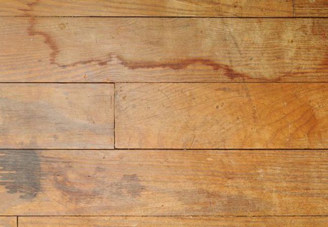 4 bước khắc phục đồ gỗ bị ngấm nước hiệu quả