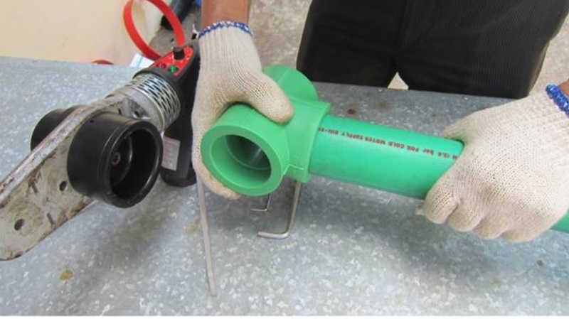 2 cách hàn ống nước chịu nhiệt PPR