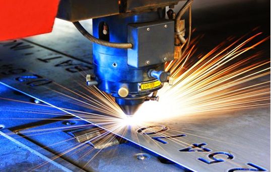 Phương pháp cắt kim loại bằng tia Laser