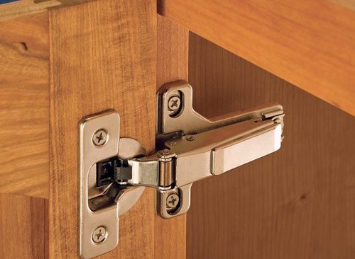 Cách khắc phục bản lề cửa gỗ xệ cánh và một số lưu ý