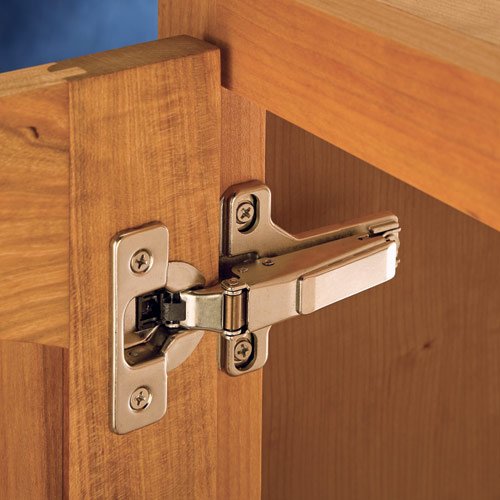 Cách khắc phục bản lề cửa gỗ xệ cánh và một số lưu ý
