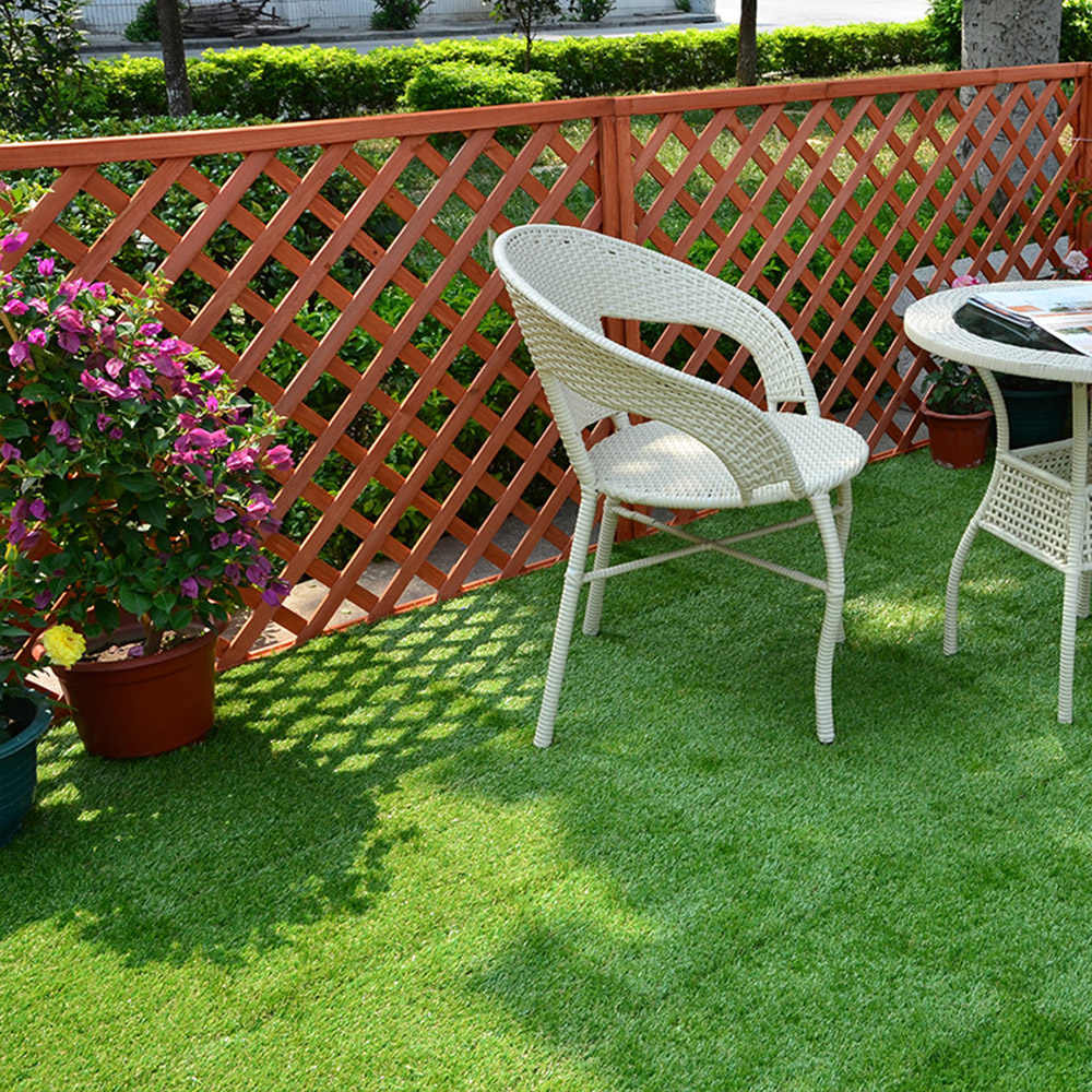 Hướng dẫn cách thiết kế thi công sân vườn cỏ nhân tạo xanh mát